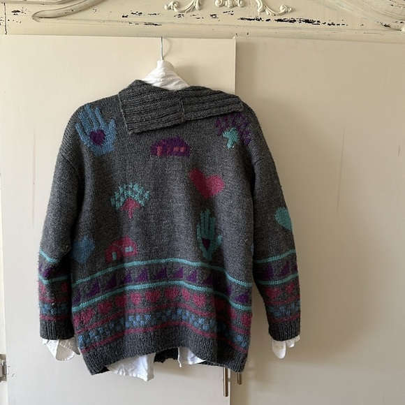 Handcrafted - Picture 3 of 3